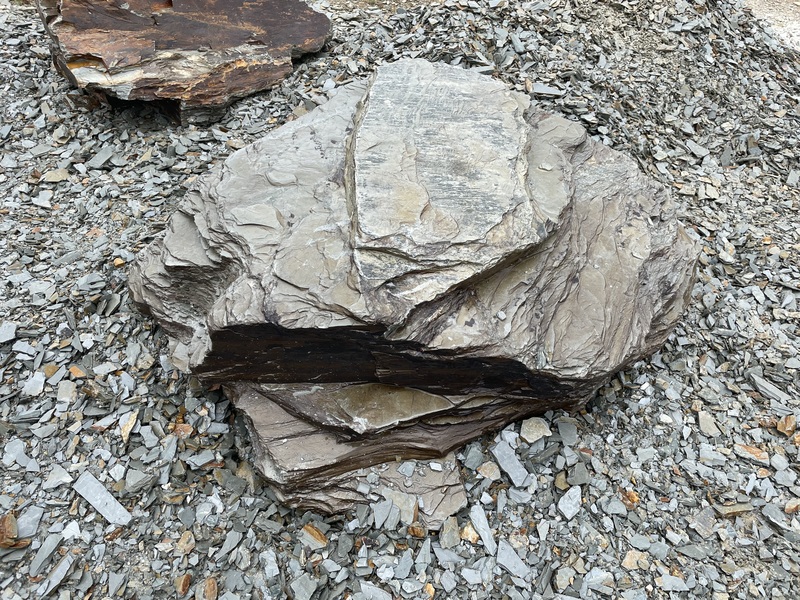 Feature Stones/Monoliths