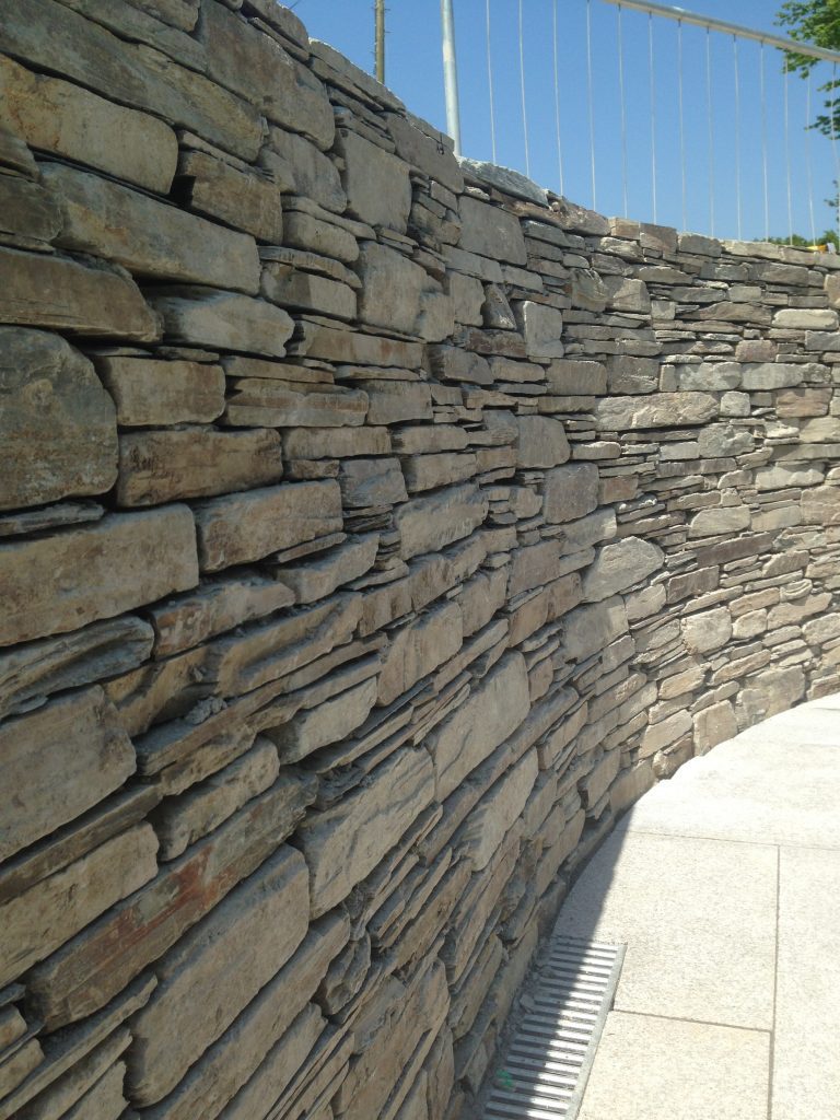 Walling Stone